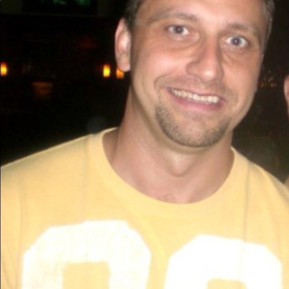 Meet your Posher, Emerson - Picture 5 of 8